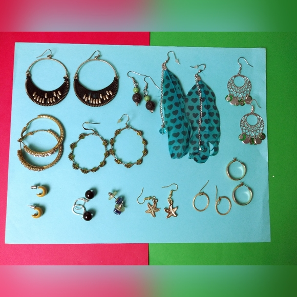 Earrings Assortment Bundle Of 12 - Picture 1 of 3